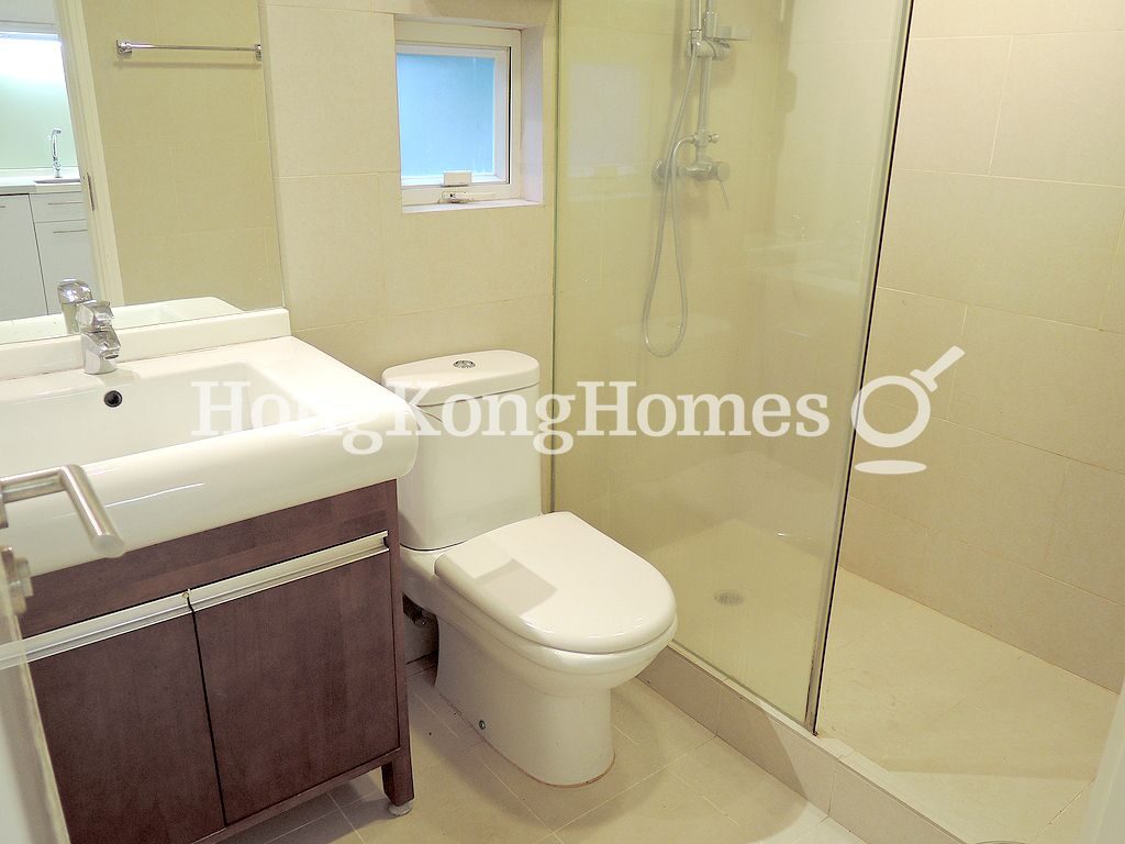 Bathroom — Garley Building, Sheung Wan