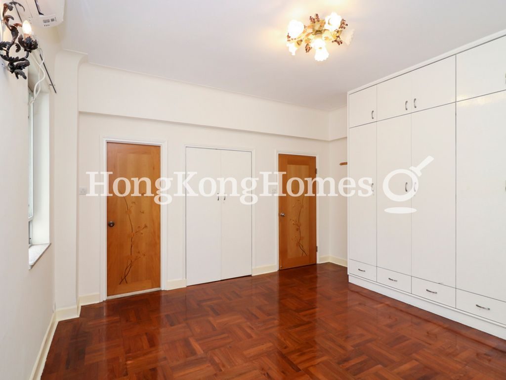 Master Bedroom — Grand House, Mid-levels Central