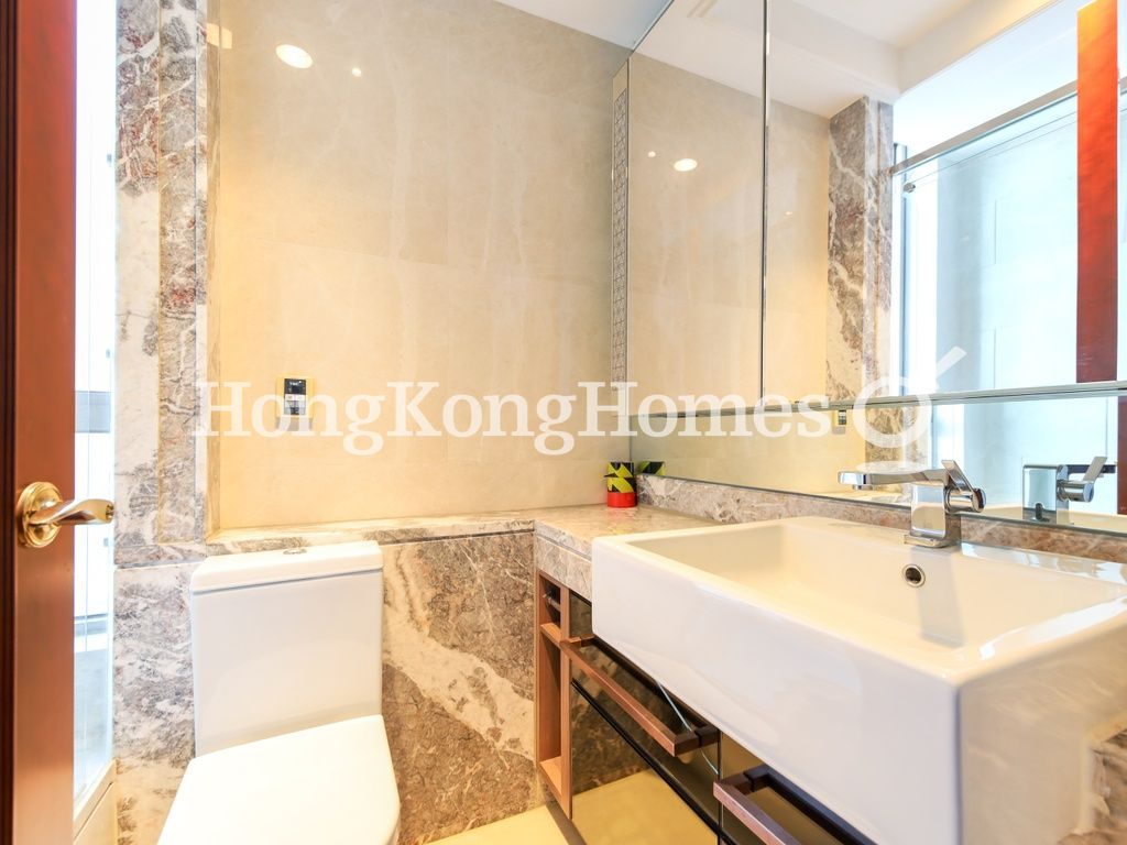Second Ensuite Bathroom — The Avenue - Phase 2 - Tower 2, Wan Chai