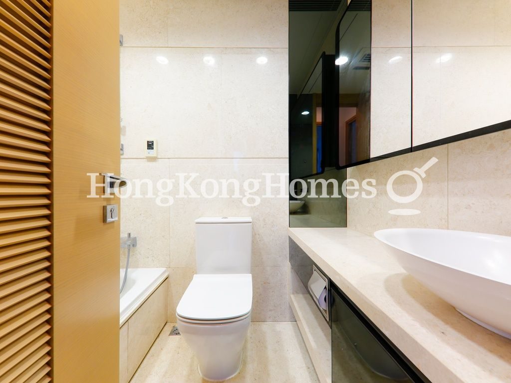 Guest Bathroom — Upton, Western / Kennedy Town