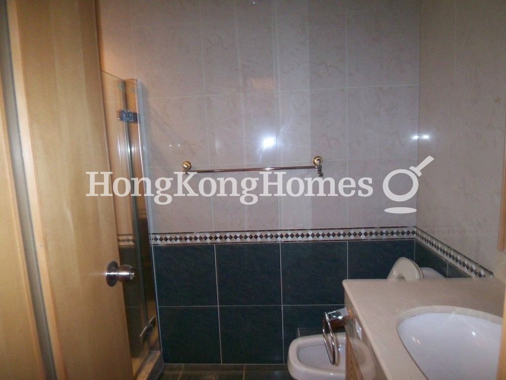 Guest Bathroom — Ventris Place - Block B, Happy Valley