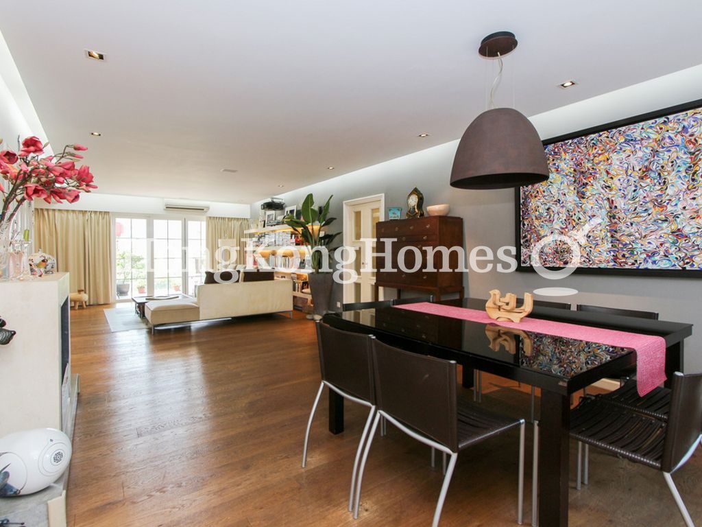 Living and Dining Room — Baguio Villa - Block 41, Pokfulam