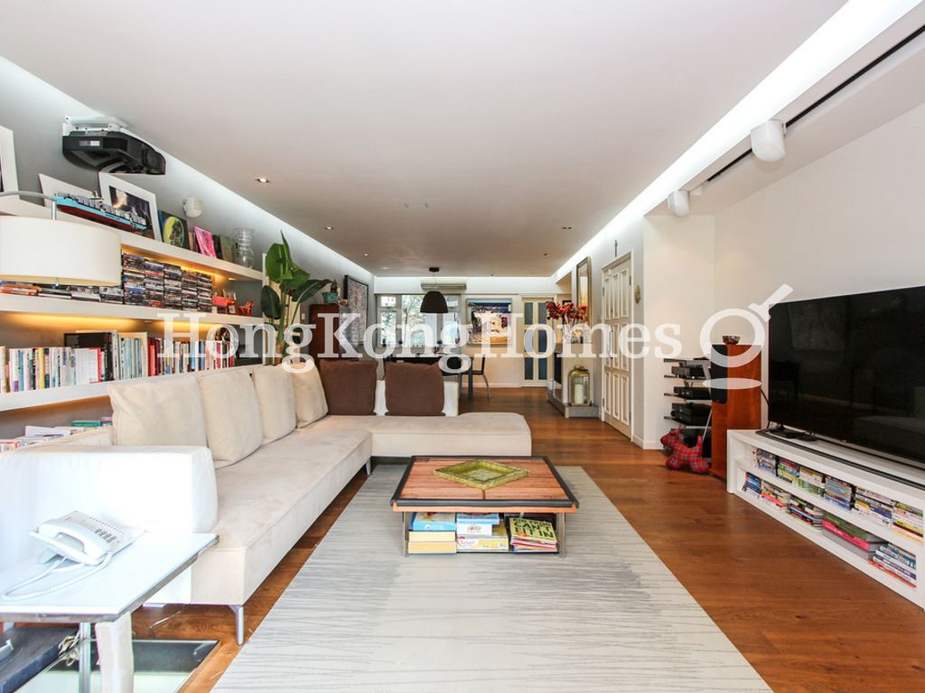 Living and Dining Room — Baguio Villa - Block 41, Pokfulam