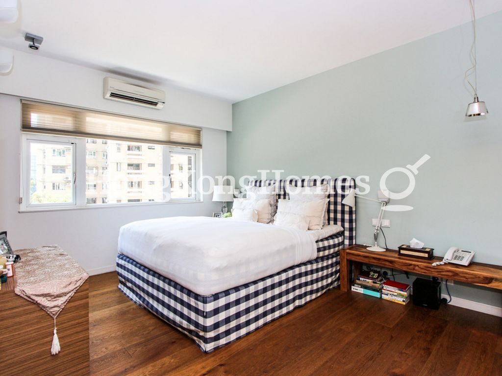 Master Bedroom — Baguio Villa - Block 41, Pokfulam