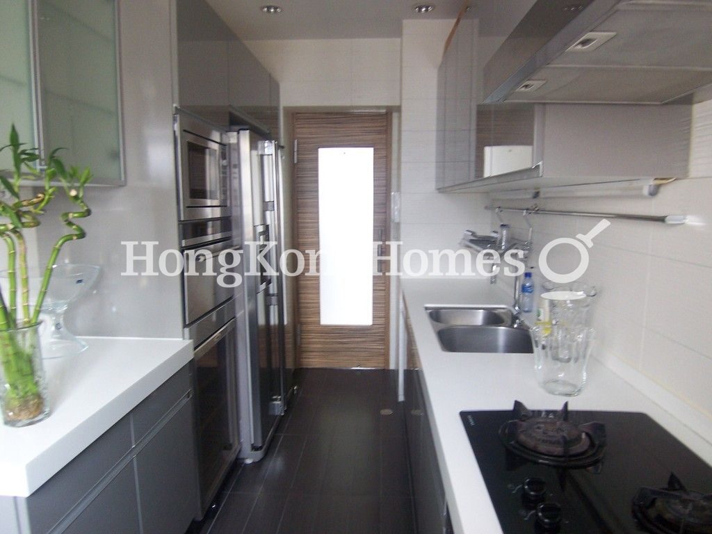 Guest Bathroom — Beverly Hill - Block C, Happy Valley