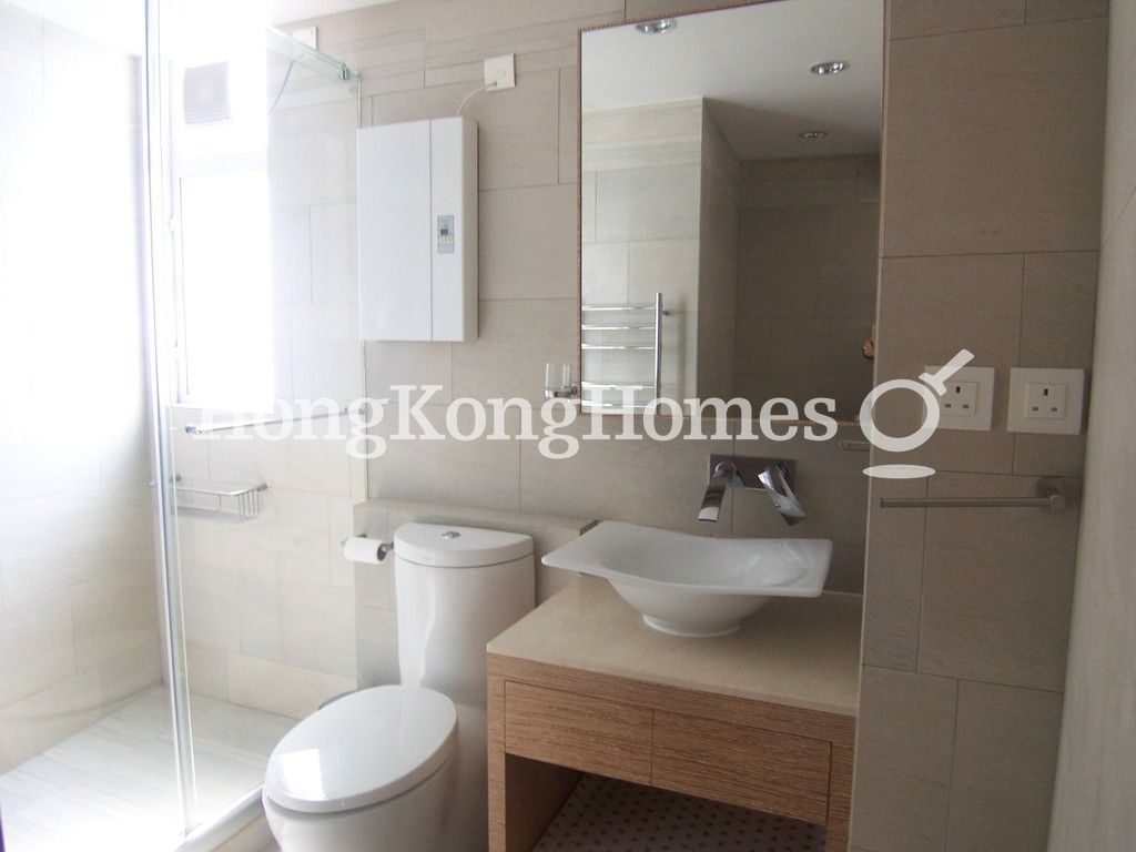 Master Bathroom — Beverly Hill - Block C, Happy Valley
