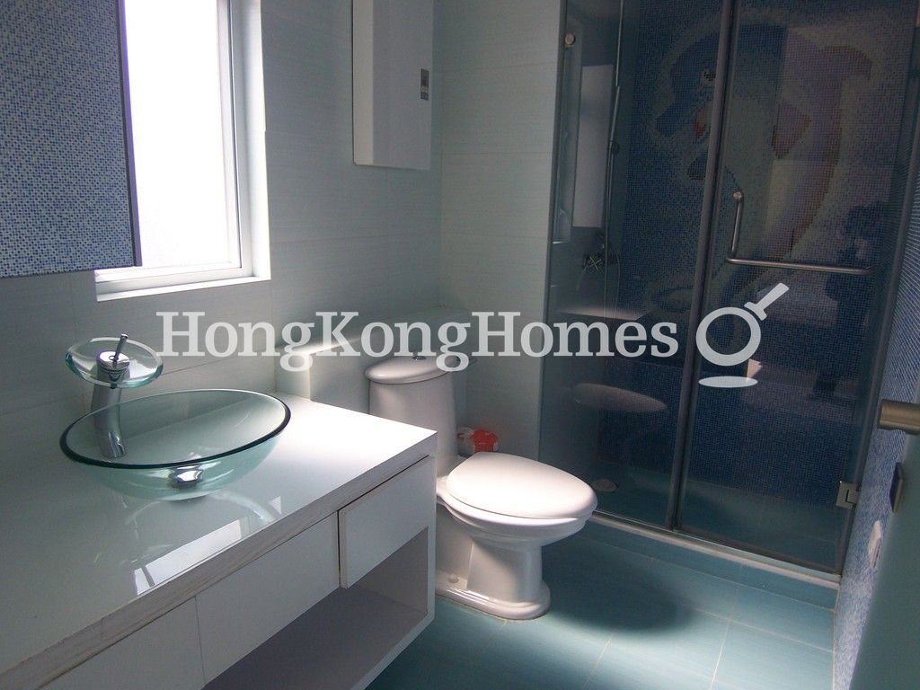 Second Ensuite Bathroom — Beverly Hill - Block C, Happy Valley