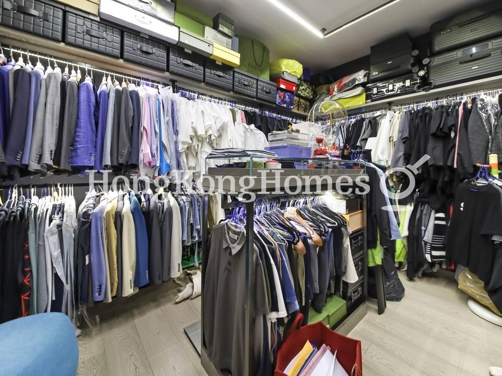Walk-in Closet in Master Bedroom — Greenside Villa - Block A, Happy Valley