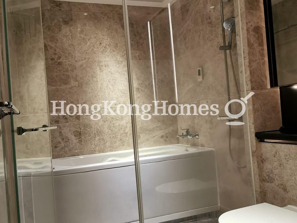 Bathroom — Parc Inverness - Tower 1, Kowloon Tong