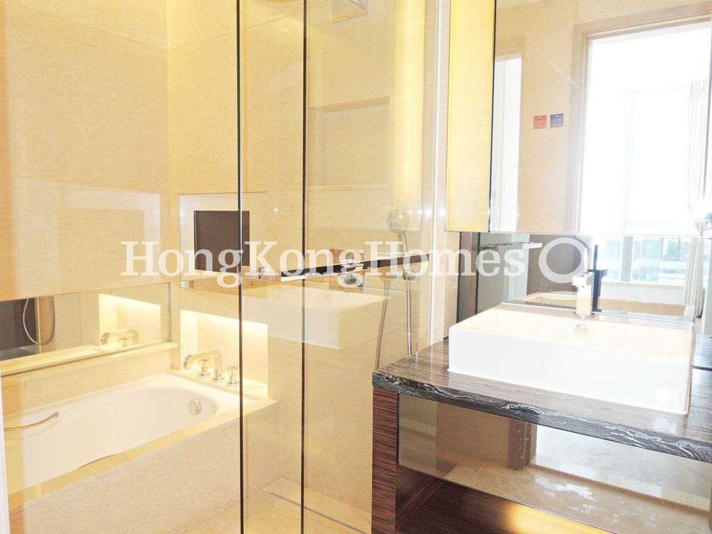 Master Bathroom — The Cullinan I, Tsim Sha Tsui