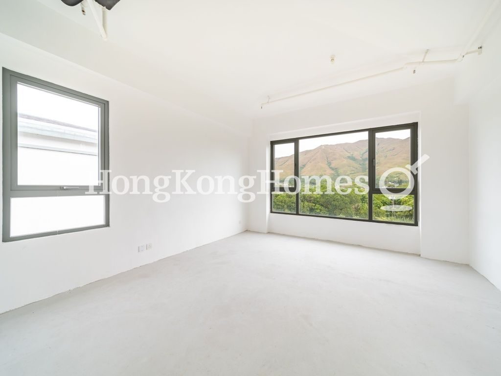 Second Ensuite Bedroom — Mountain View, Yuen Long