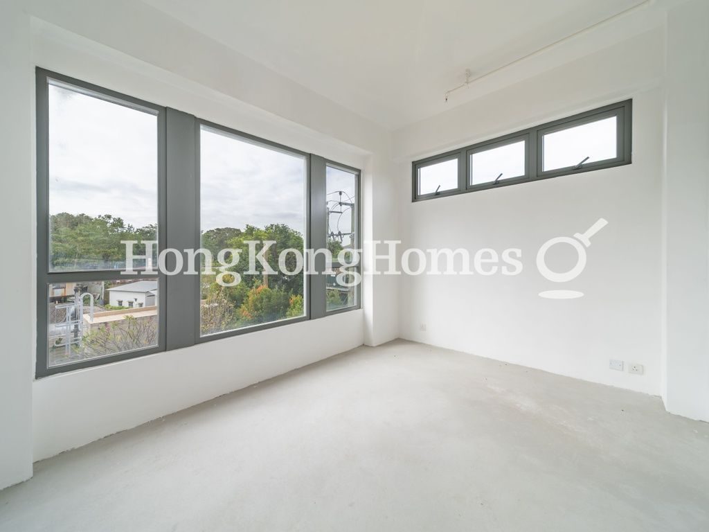 Second Ensuite Bedroom — Mountain View, Yuen Long