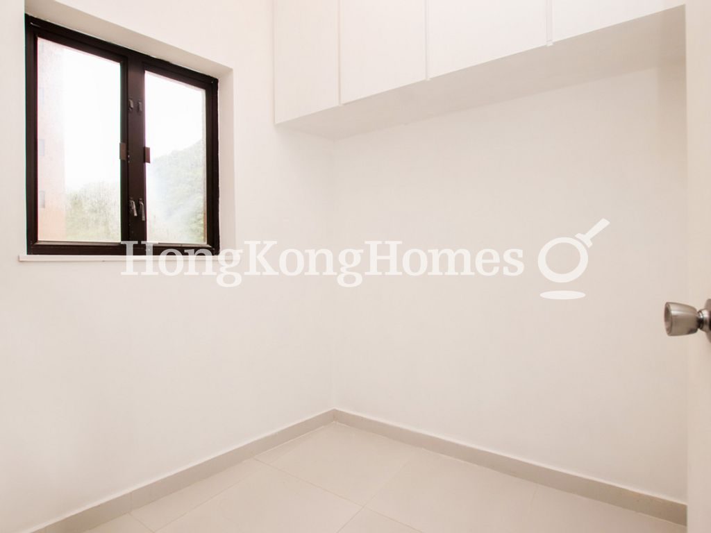 Maid's Room — Ruby Court - Block 02, Repulse Bay