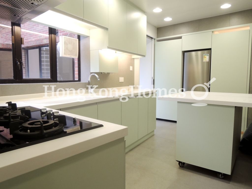 Kitchen — Ruby Court - Block 02, Repulse Bay