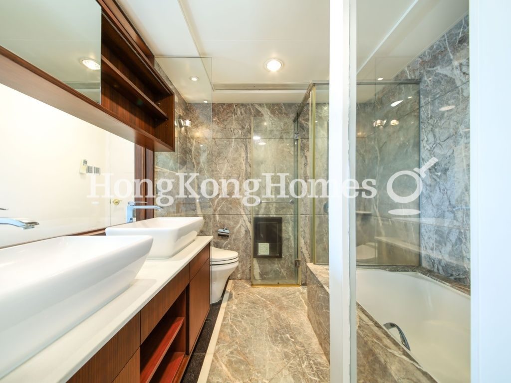 Master Bathroom — The Arch - Block 2A (Moon Tower), Tsim Sha Tsui