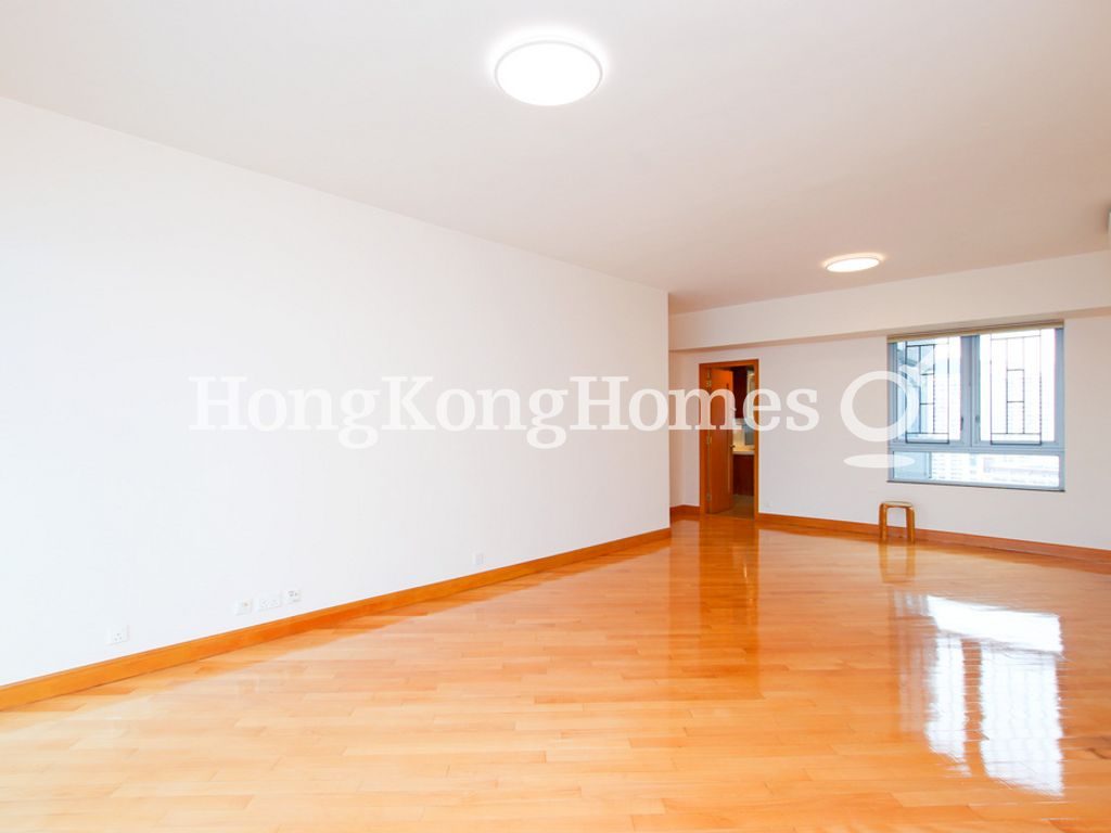 Living and Dining Room — Residence Bel-air - Phase 04, Peak Tower 01, Pokfulam