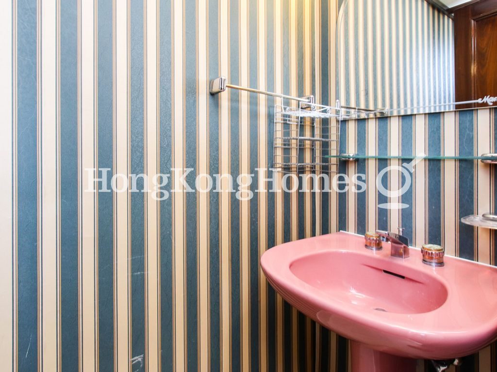 Second Ensuite Washroom — Hong Kong Parkview - Tower 14, Repulse Bay