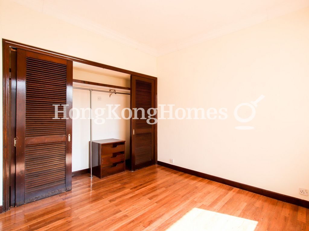 Third Bedroom — Hong Kong Parkview - Tower 14, Repulse Bay