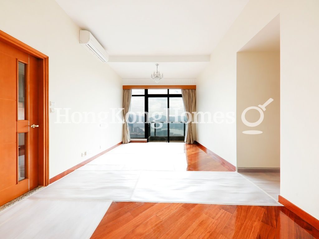 Living and Dining Room — The Arch - Block 1A (Sun Tower), Tsim Sha Tsui
