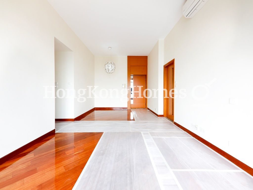 Living and Dining Room — The Arch - Block 1A (Sun Tower), Tsim Sha Tsui