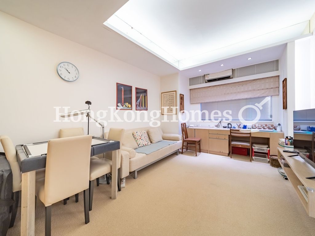 Third Bedroom — Cliffview Mansion - Block C-E, Mid-levels West