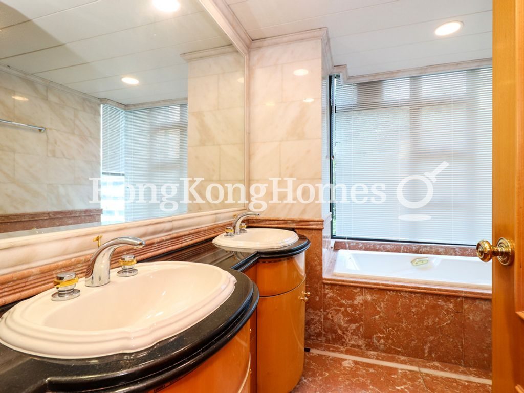 Master Bathroom — Fairlane Tower, Mid-levels Central
