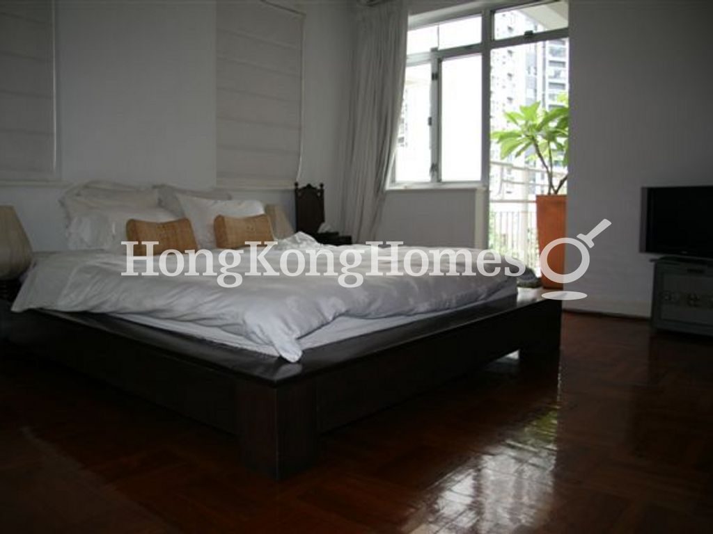 Master Bedroom — Grand House, Mid-levels Central