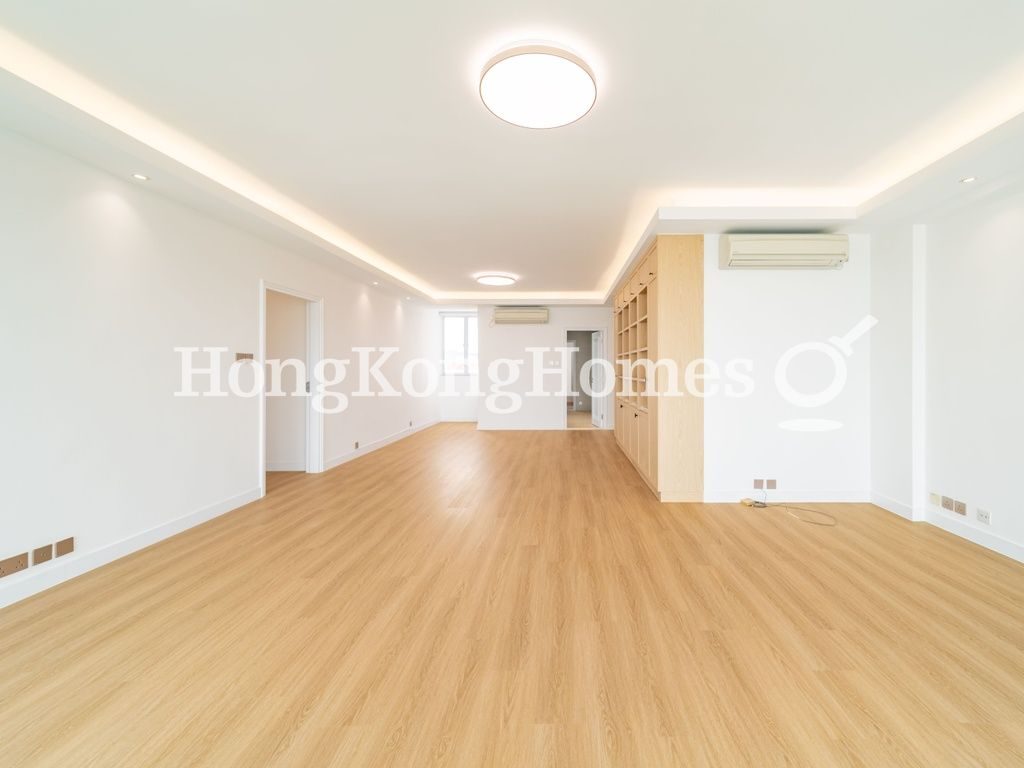 Living and Dining Room — Hillgrove, Chung Hom Kok