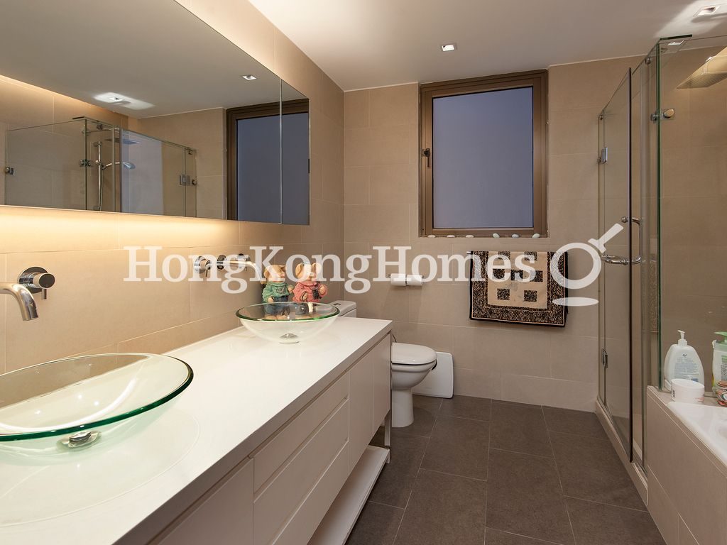Master Bathroom — Hong Kong Parkview - Tower 14, Repulse Bay