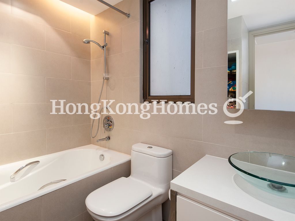Second Ensuite Bathroom — Hong Kong Parkview - Tower 14, Repulse Bay