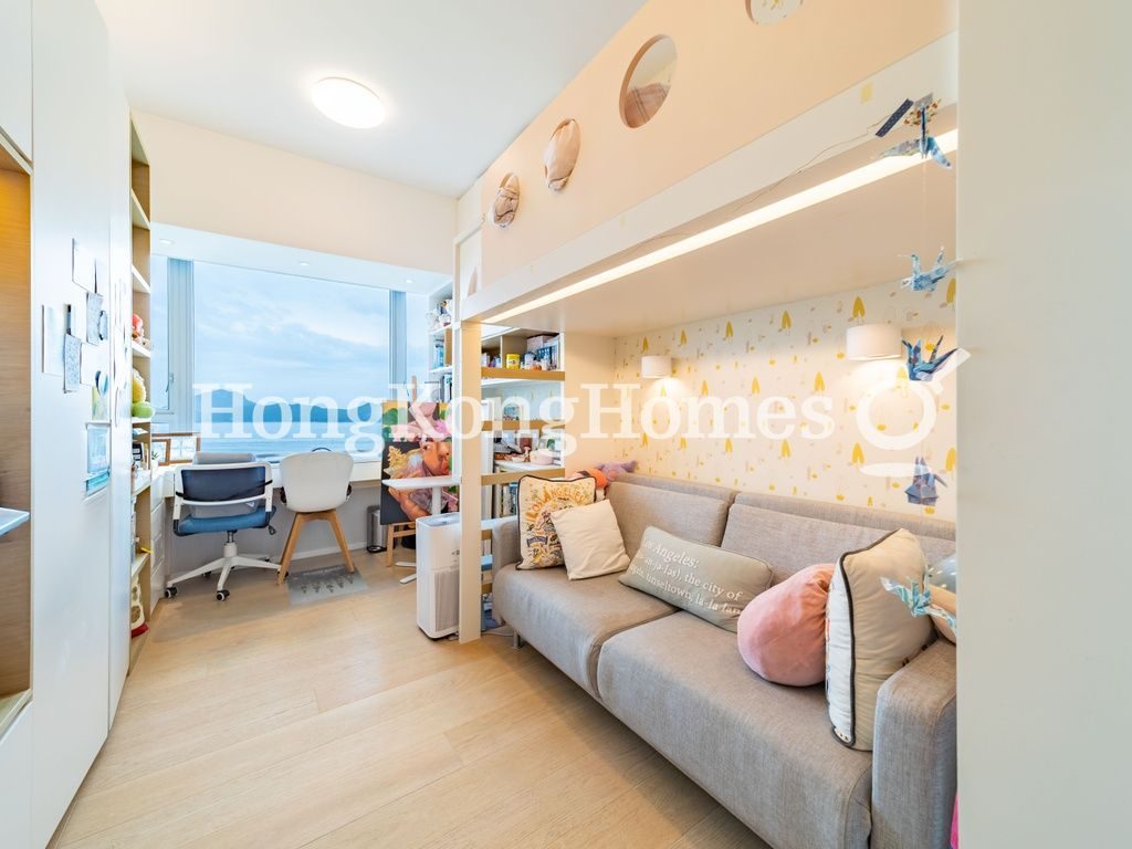 Third Bedroom — Residence Bel-air - Phase 04, Peak Tower 06, Pokfulam