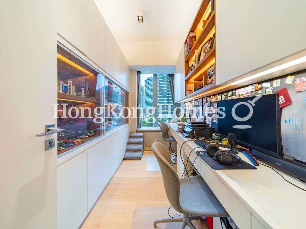 Fourth Bedroom — Residence Bel-air - Phase 04, Peak Tower 06, Pokfulam