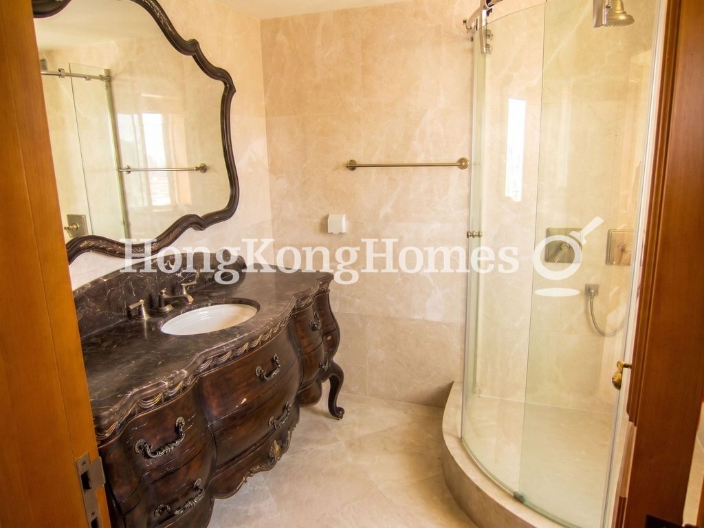 Guest Bathroom — The Harbourside - Tower 1, Tsim Sha Tsui