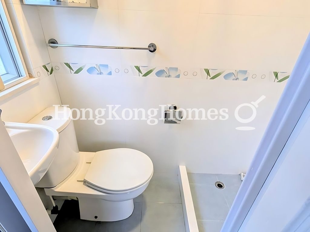 Maid's Washroom — Pearl Gardens, Mid-levels West