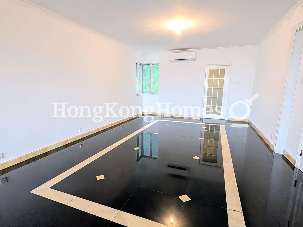 Living and Dining Room — Pearl Gardens, Mid-levels West