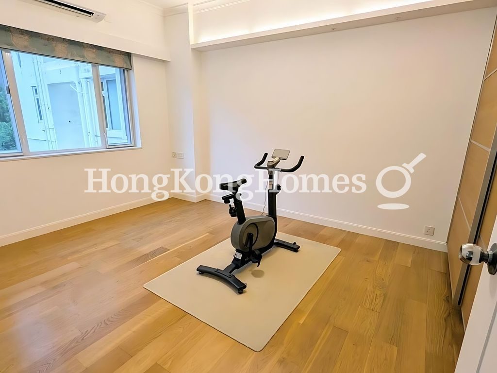 Third Bedroom — Pearl Gardens, Mid-levels West