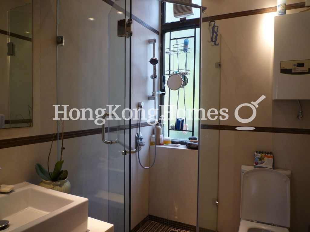 Guest Bathroom — Gordon Terrace, Stanley