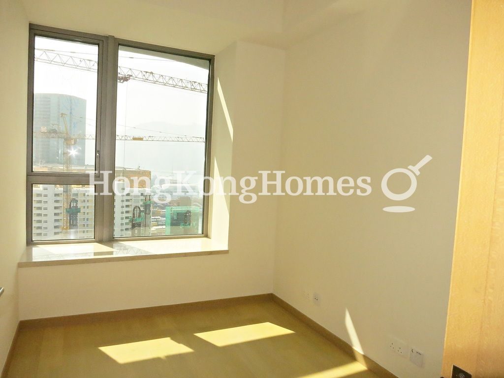 Second Bedroom — Grand Austin - Tower 1, Tsim Sha Tsui