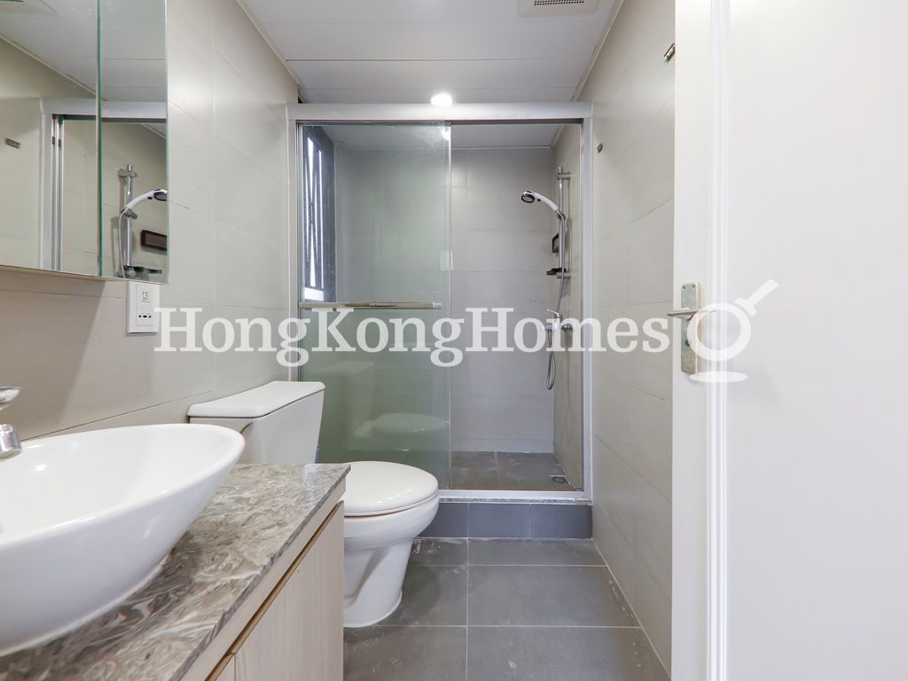 Second Ensuite Bathroom — Hong Kong Parkview - Tower 04, Repulse Bay