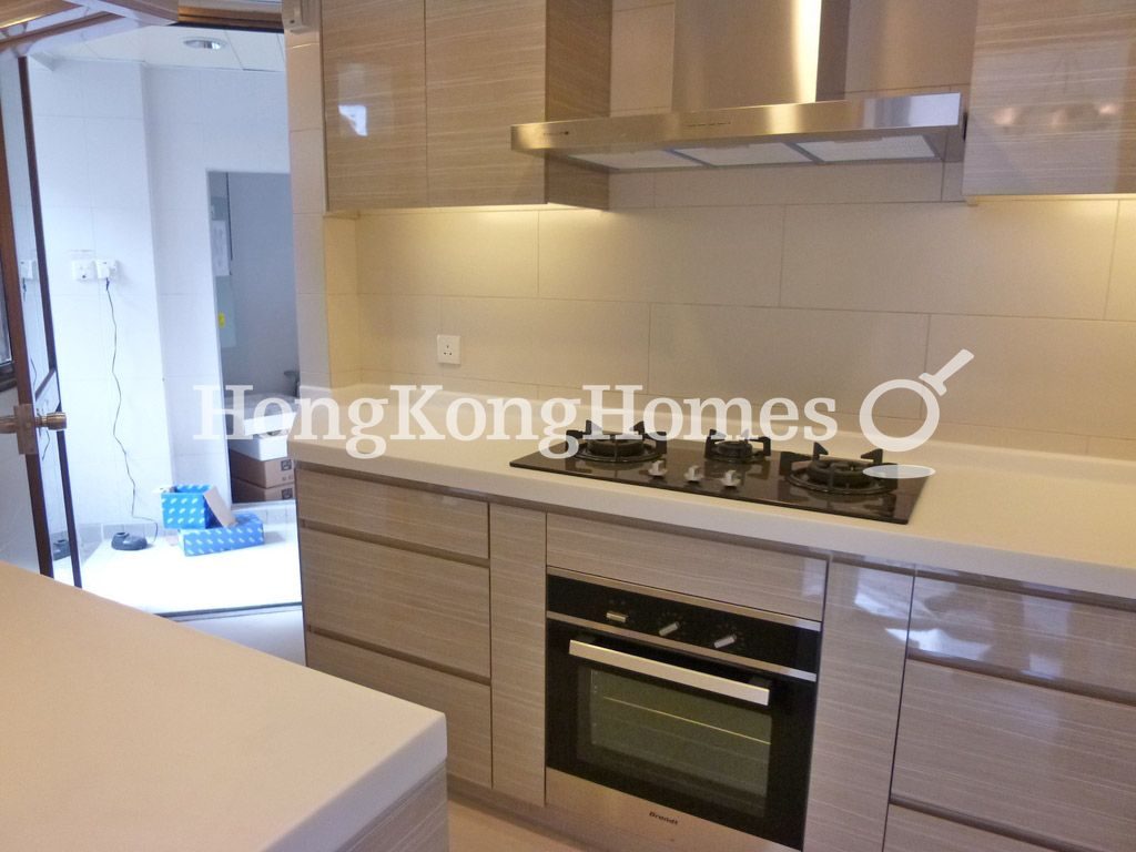 Kitchen — Hong Kong Parkview - Tower 04, Repulse Bay