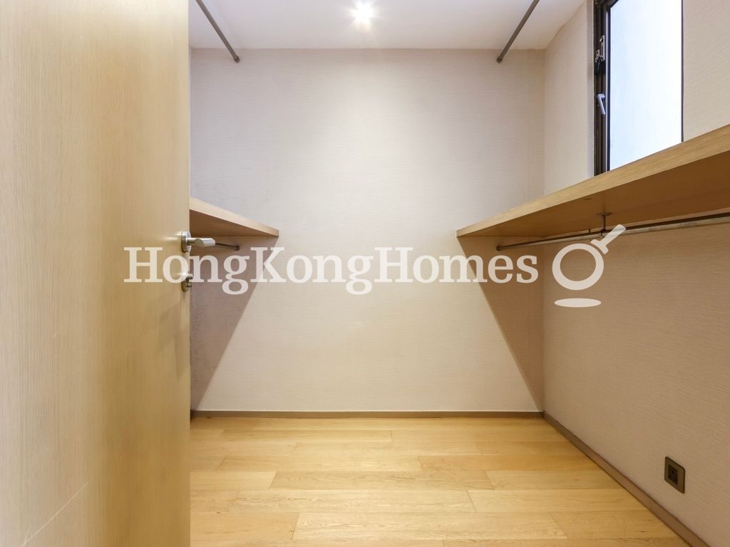 Walk-in Closet in Master Bedroom — Hong Kong Parkview - Tower 14, Repulse Bay
