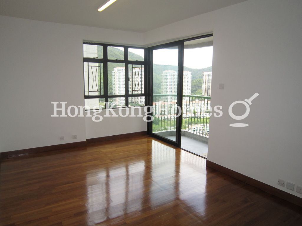 Living and Dining Room — Phase 5 - Greenvale Village - Greenburg Court, Discovery Bay