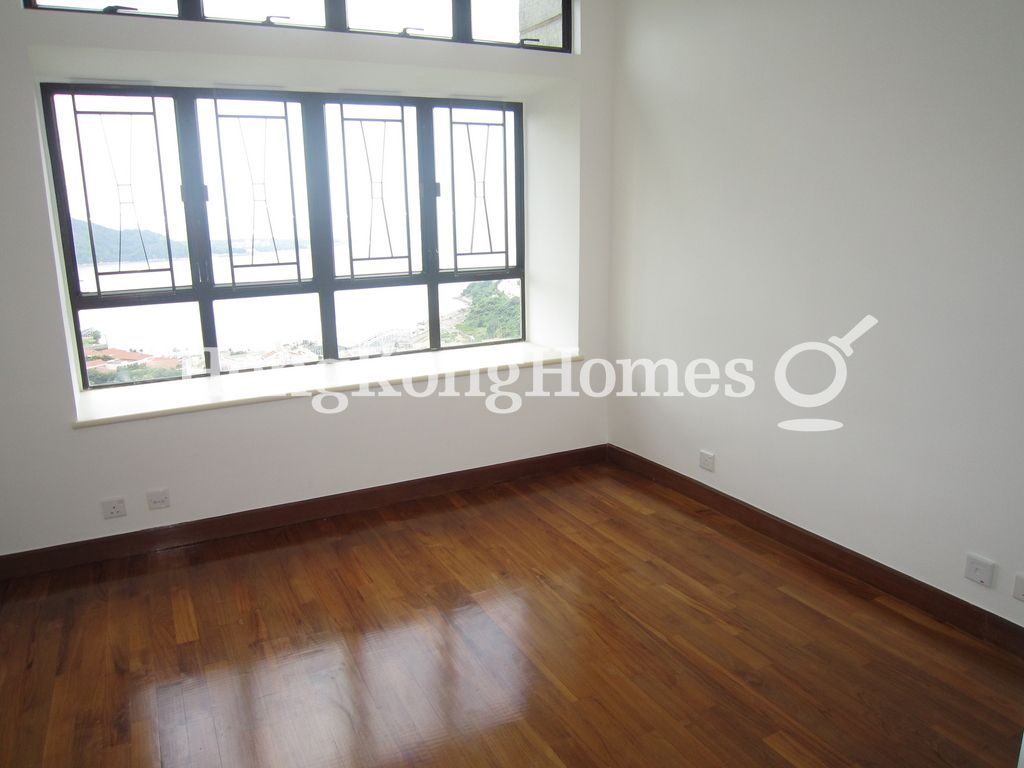 Master Bedroom — Phase 5 - Greenvale Village - Greenburg Court, Discovery Bay