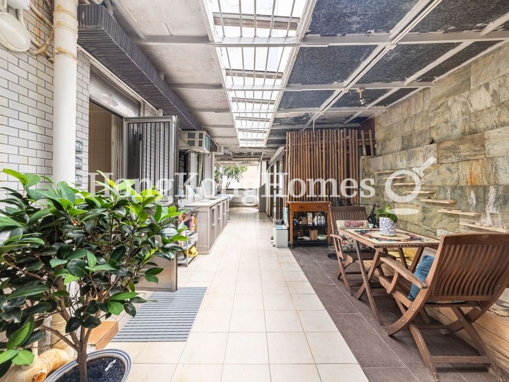 Wrapped-around Private Terrace — Wah Fung Mansion, Tai Hang