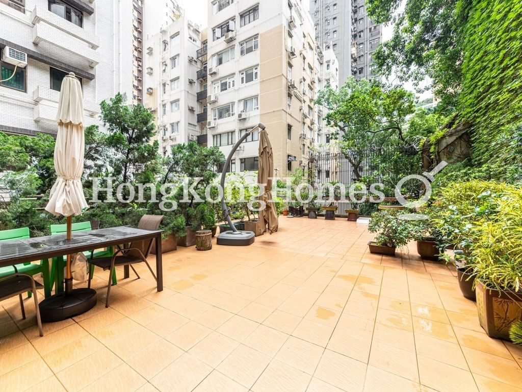 Private Garden off the Kitchen — Wah Fung Mansion, Tai Hang