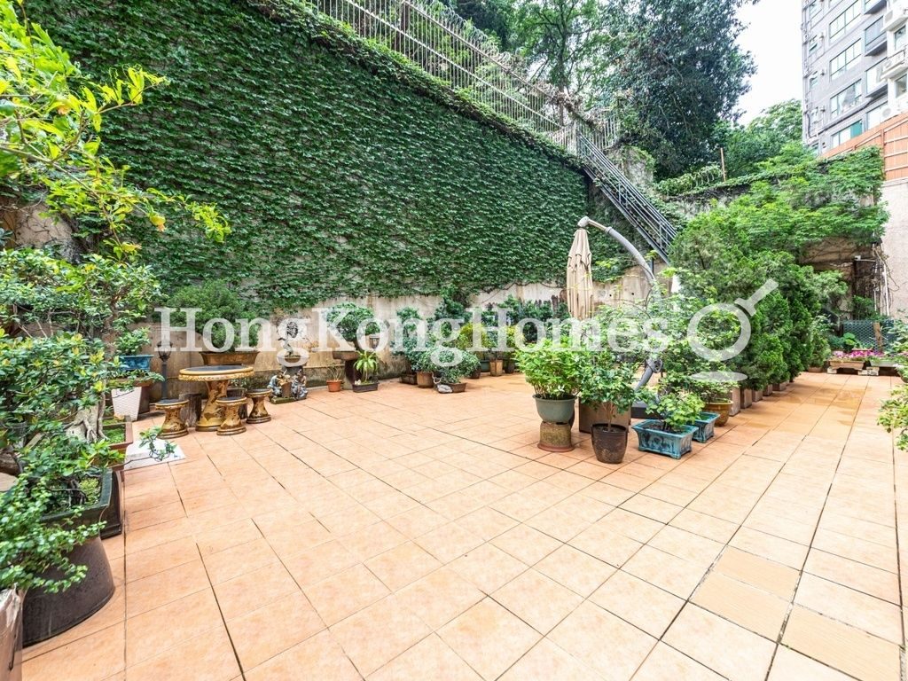 Private Garden of the Kitchen — Wah Fung Mansion, Tai Hang