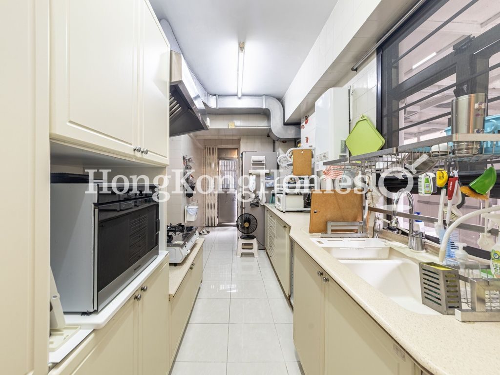 Kitchen — Wah Fung Mansion, Tai Hang