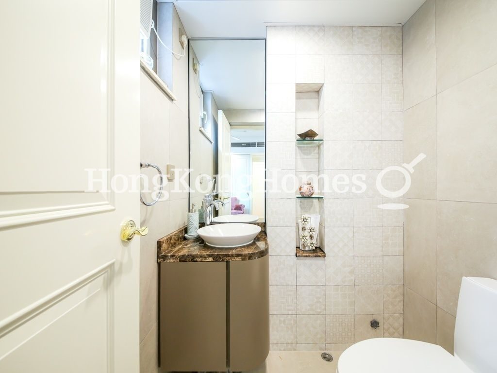 Guest Powder Room — Hong Kong Garden, Mid-levels West