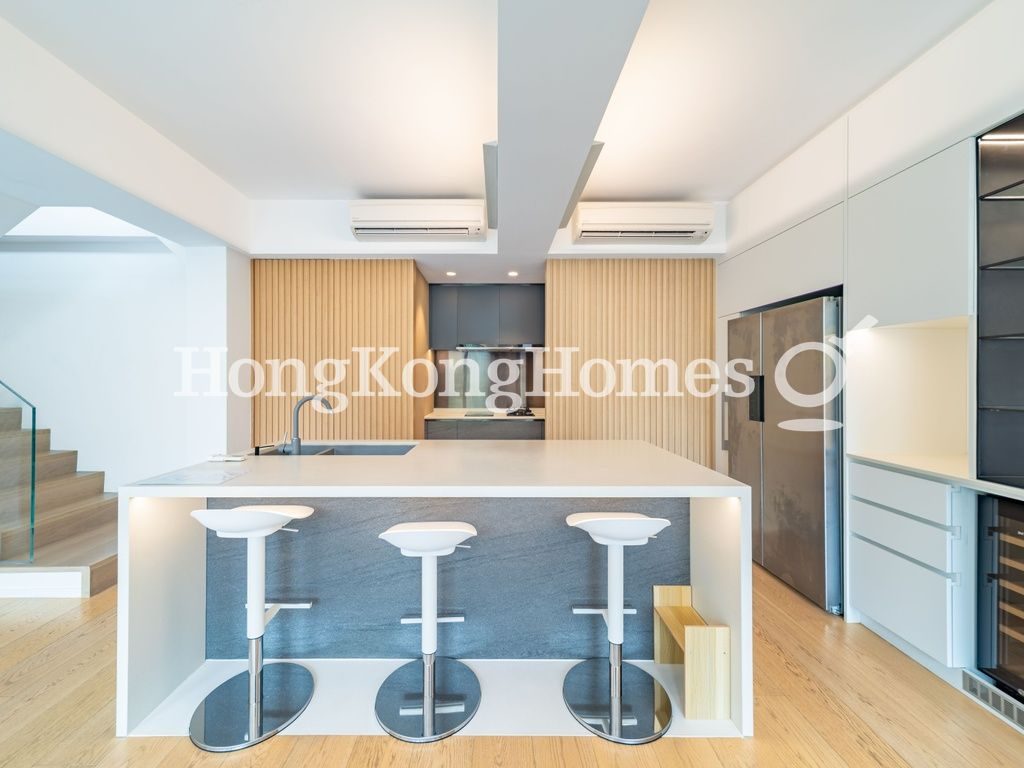 Open Kitchen — Stanford Villa - Block 01, Stanley