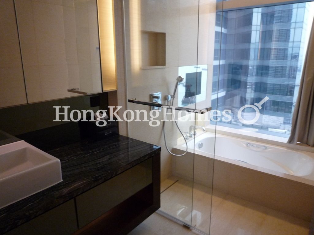 Master Bathroom — The Cullinan I, Tsim Sha Tsui